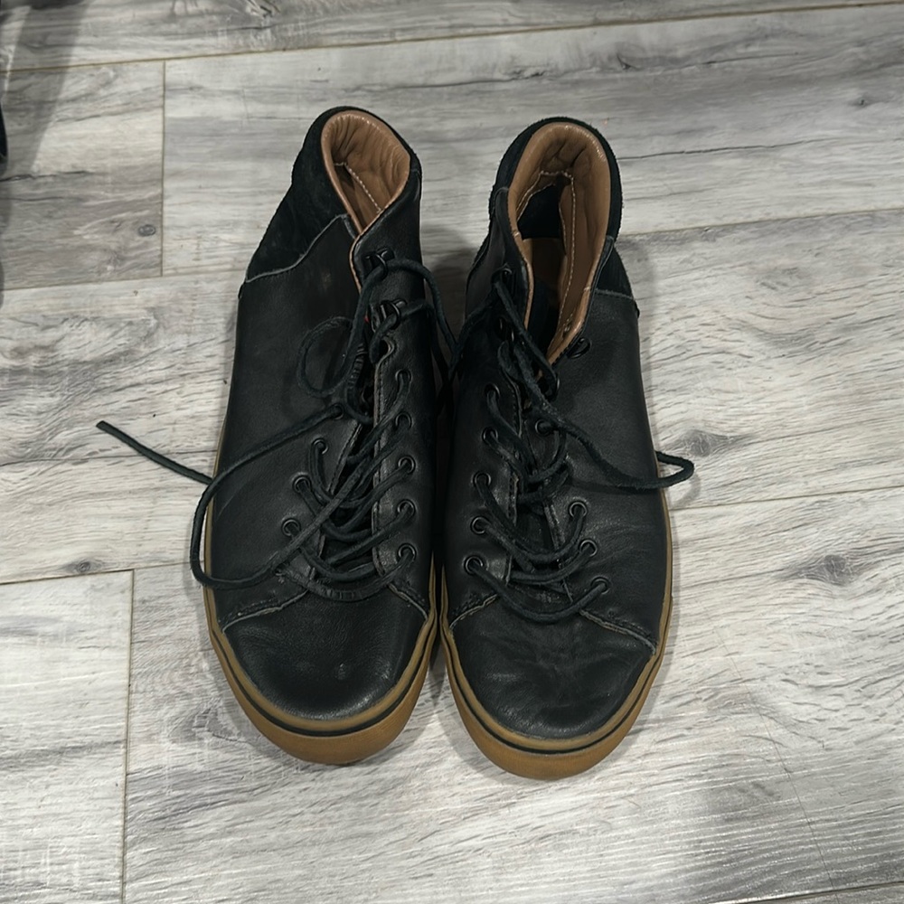 Black and tan Ugg boots